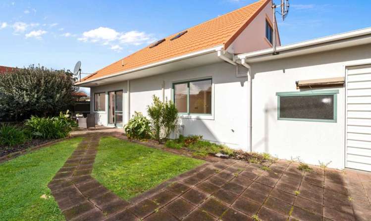 2/2 School Road Belmont_4