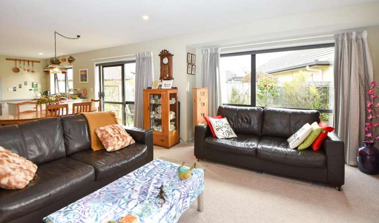 8 Ashmore Park Road Carterton_9