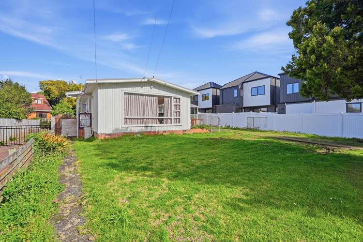 113 Abbotts Way Remuera_9