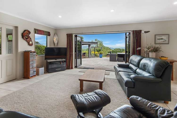 21 Going Road Matarau_5