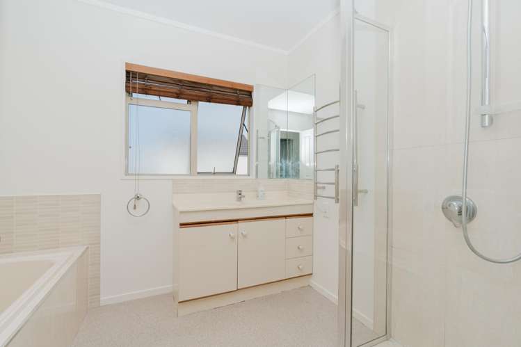 10 Montrose Crescent Huntington_12
