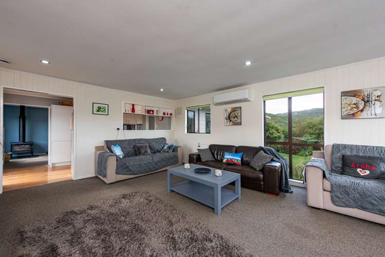 54 Woodhouse Avenue Karori_4
