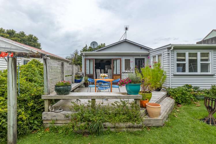 14 Downe Street New Plymouth Central_22