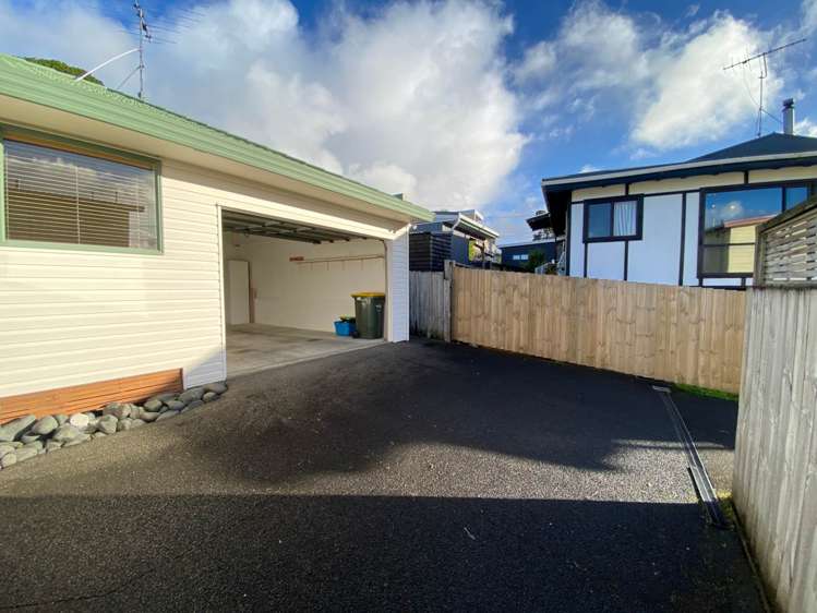 37 Pohutukawa Avenue Red Beach_14