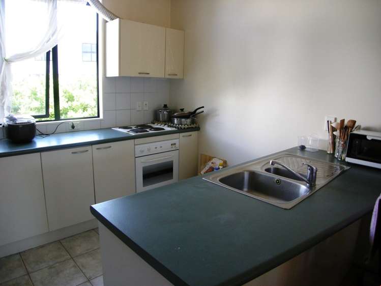 8/17 Lyon Avenue Mount Albert_1