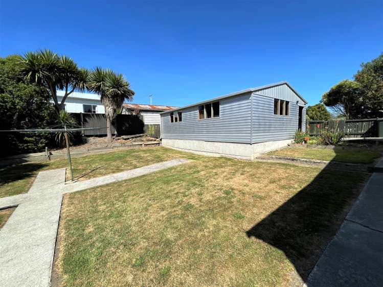 138 Salcombe Street Kaitangata_24