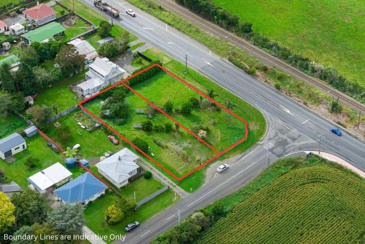 2 and 4 Waikawa Beach Road Manakau_1