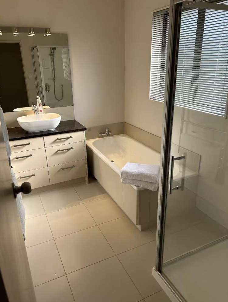 25 Galloway Crescent Farm Cove_6