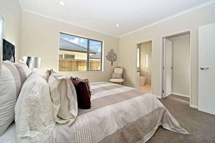 57 Turnberry Drive Wattle Downs_8