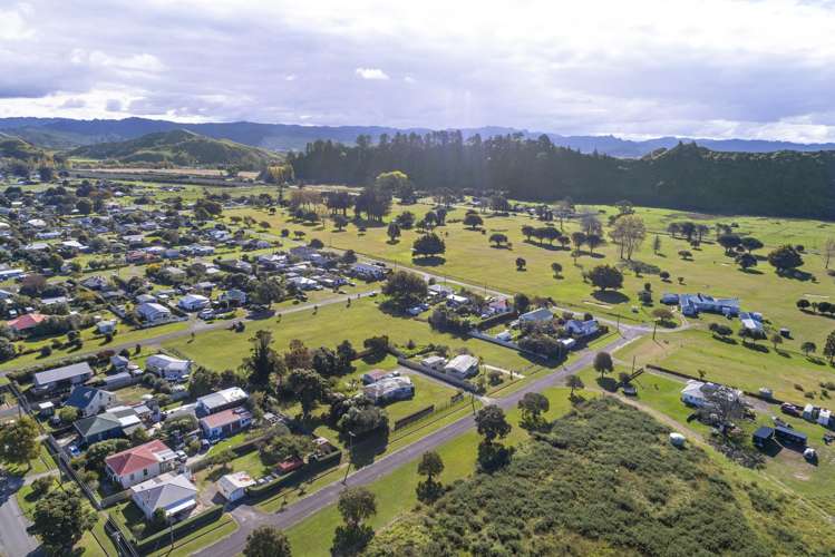 1 Adventure Street Tolaga Bay_7