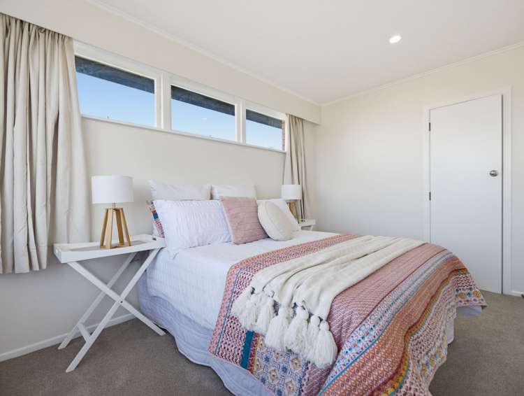 6 joanna place Deanwell_13