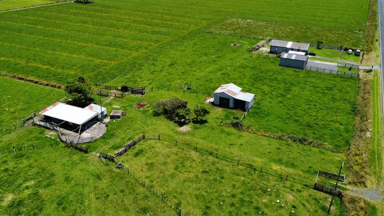 174 Hauraki Road Orongo_16