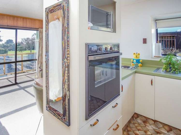 2/69 Beach Road Tahunanui_2