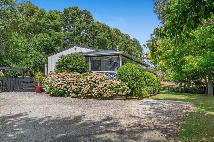 414 Kaipara Coast Highway Helensville_26