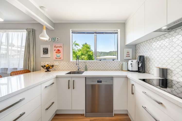 3 Newburn Grove Wainuiomata_9