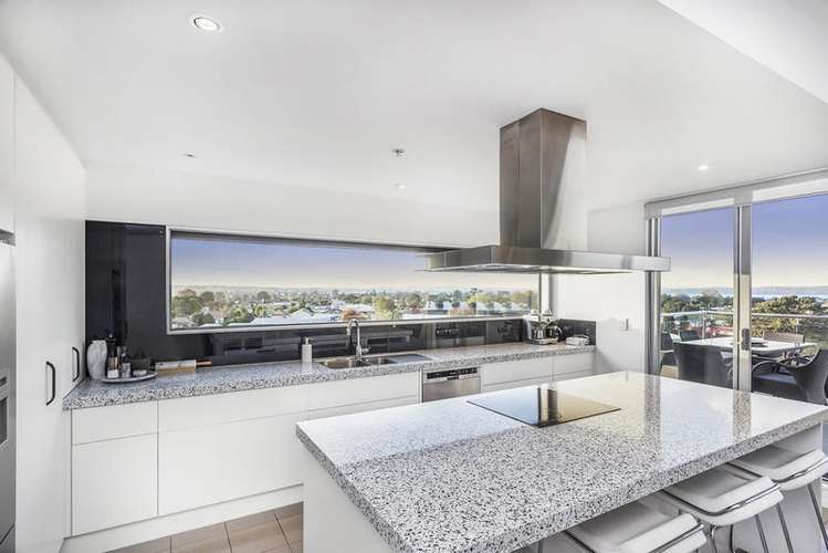 5d/84 Gunner Drive Te Atatu Peninsula_3