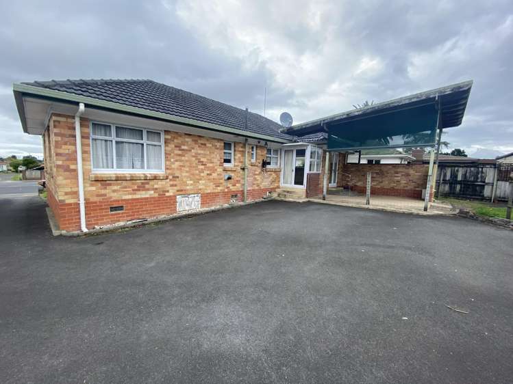 330 Western Hills Drive Avenues_12