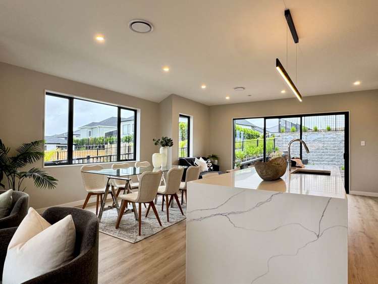 17 Tukutata Crescent_5