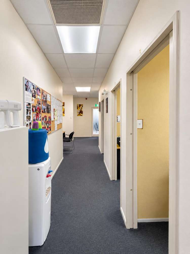 5/2 Amera Place Huntington Park_12