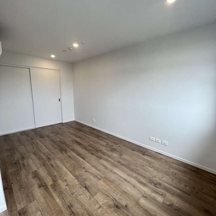 202/1a Kings Road Mount Roskill_3