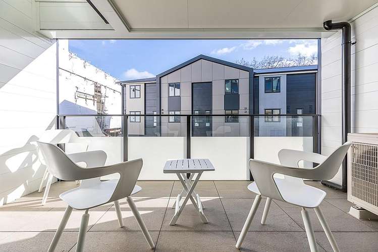 23/8 Dock Street City Centre_6