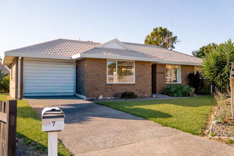 7 Grantham Close Gate Pa_0