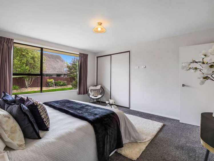 49 Yellowstone Crescent Burwood_19