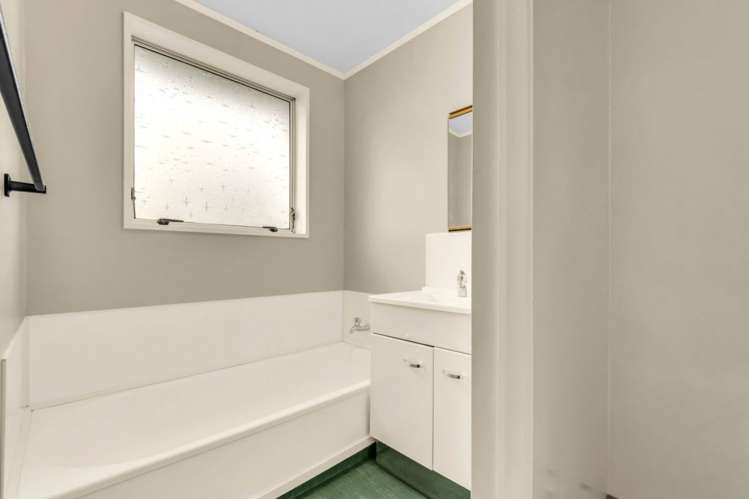 2/103 Bayswater Crescent Bromley_12