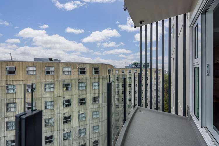 15C/3 Whitaker Place Auckland Central_10