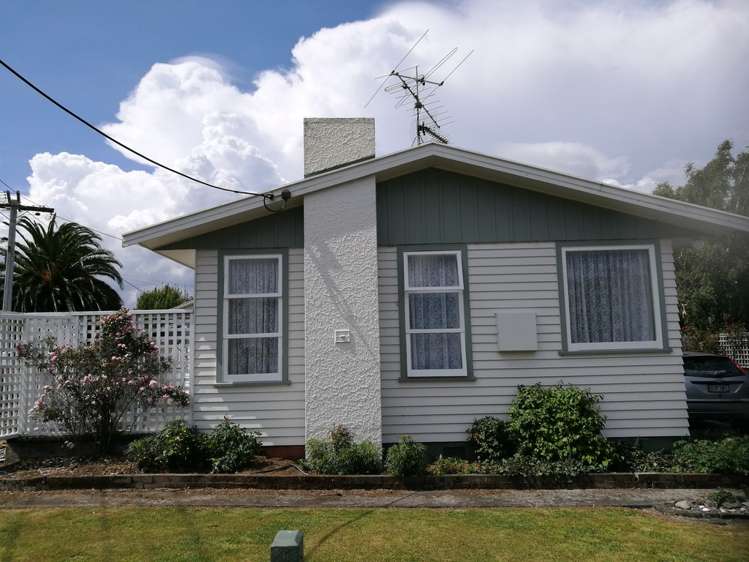 7 Hardie Grove Featherston_12