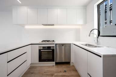 4/737 East Coast Road_4