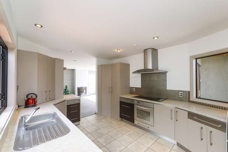 74 Summerhill Drive Fitzherbert_10