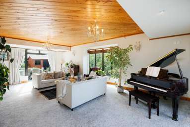 164 Kimbolton Road_2
