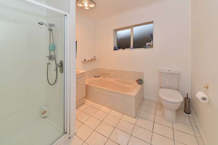 8 Botanic View Manurewa_9