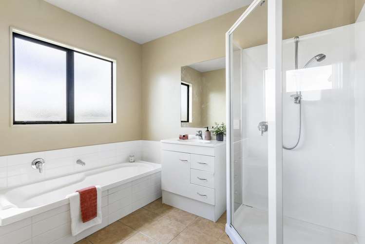 16 Greenstone Place Aotea_7