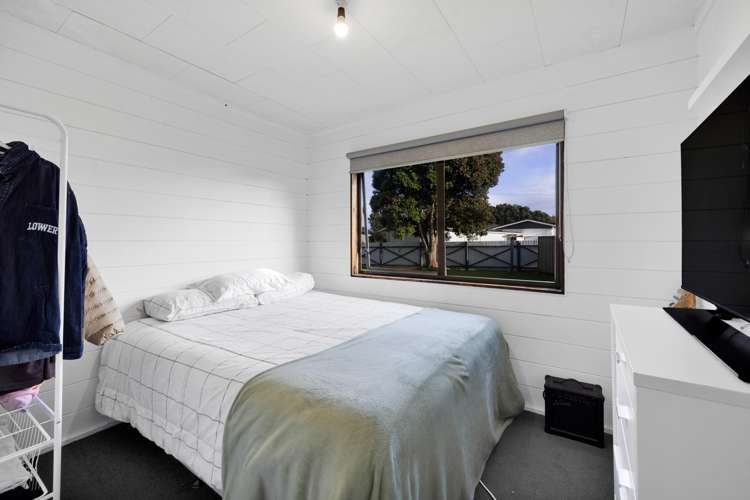 23 Pohutukawa Drive Opunake_12