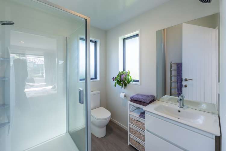 2 Biggles Place Lincoln_10