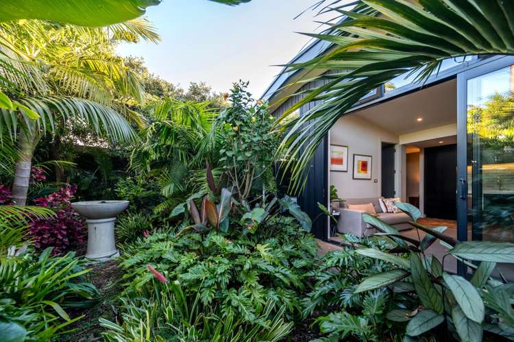 1 Tiri Road Takapuna_26