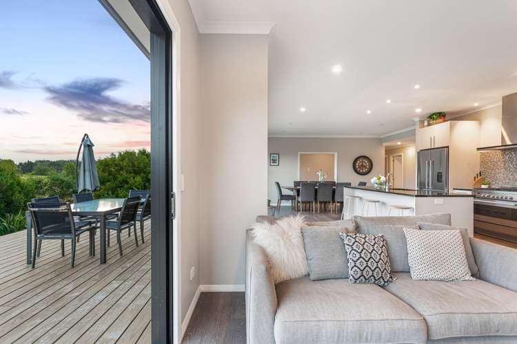 42 Leebank Crescent Riverhead_12