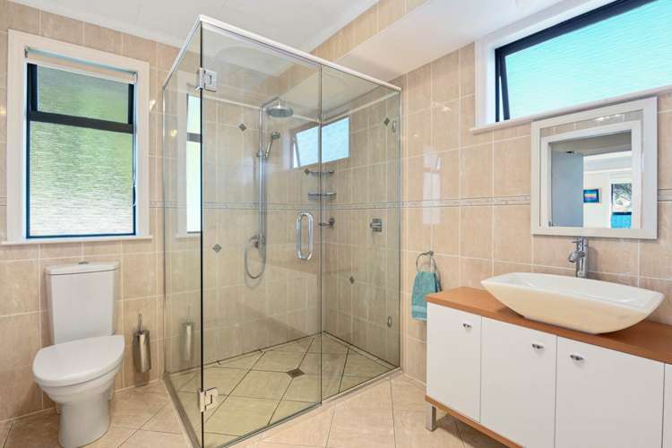 23 Hadley Wood Drive Wattle Downs_10