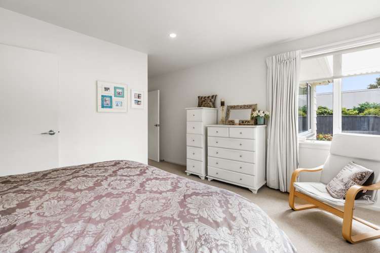 24 Bay View Road Moncks Bay_15