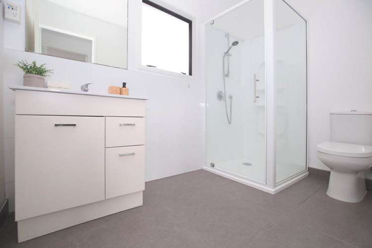 242a East Coast Road Forrest Hill_12