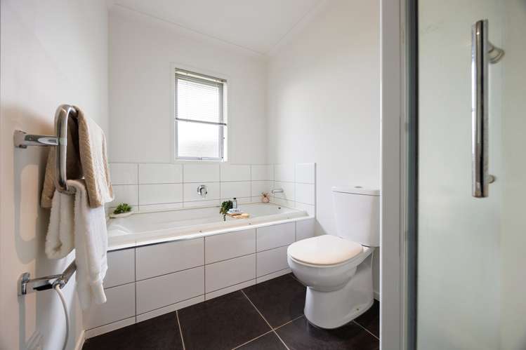 1 Glyll Close Flagstaff_24