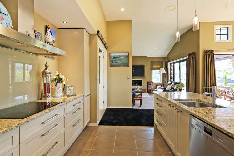 114 Kent Terrace Taradale_5