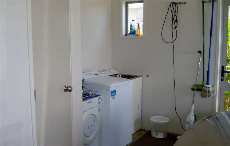 29 Captain Wood Avenue Whitianga_16