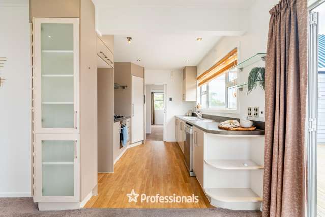 3 Lone Tree Grove Kelson_4