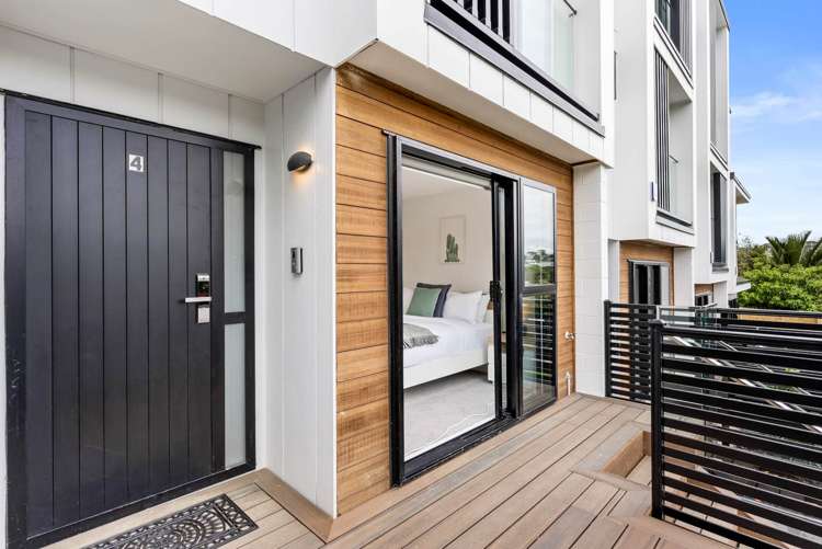 11/32 Karori Crescent Orakei_16