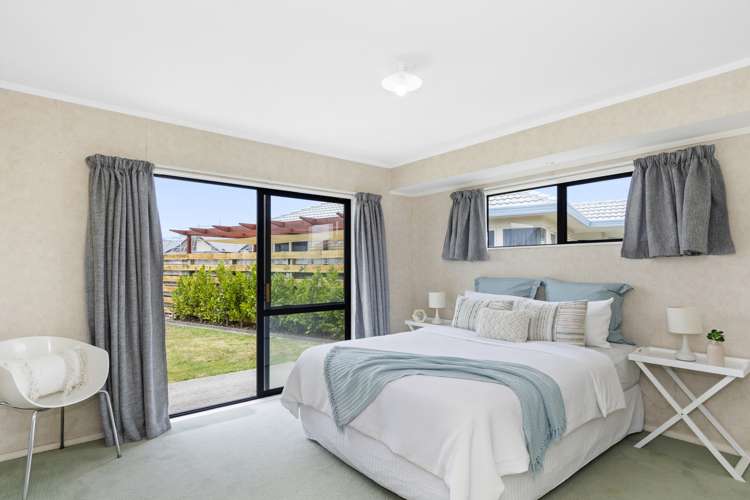 45 Ocean Crest Papamoa_10