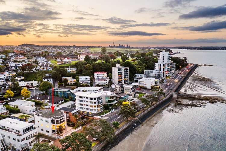 2/211 Tamaki Drive Kohimarama_16