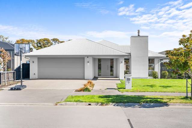 Refined Living in a Tranquil Setting